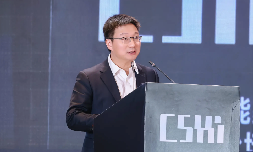华润置地副总裁兼首席运营官陈伟.png